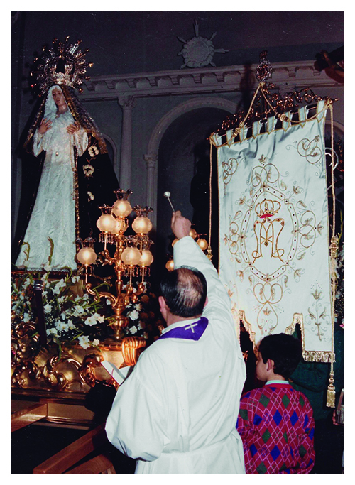 Foto de la bendición de la Santísima Virgen de la Soledad.